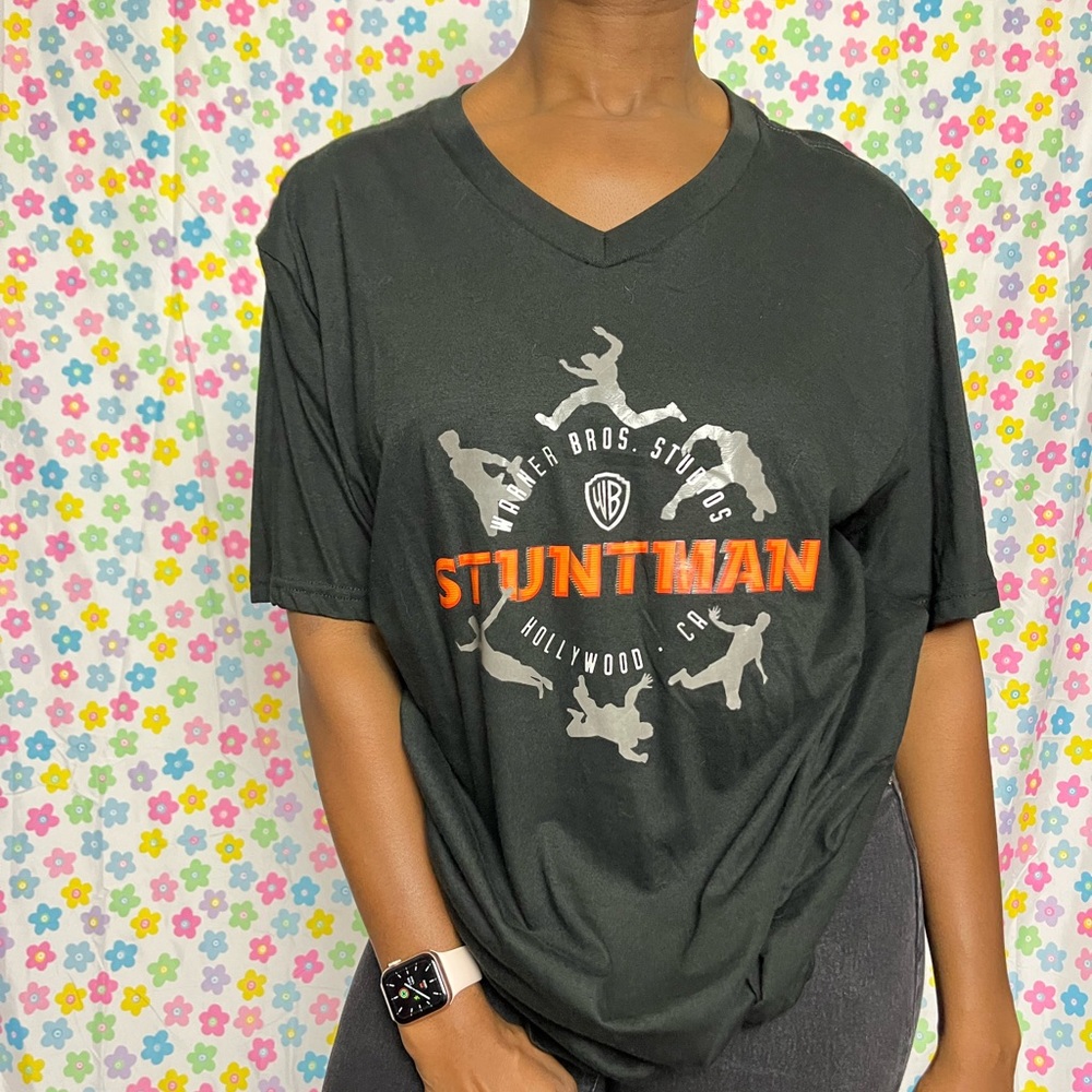 For stuntperson enthusiast in your life. Size XL. V neck. No flaws